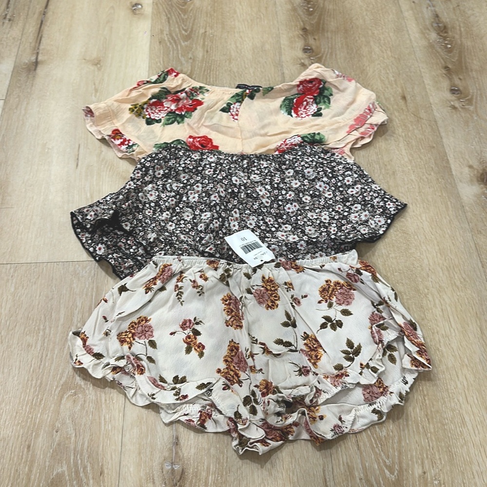 Brandy Floral Ruffle Shorts Bundle